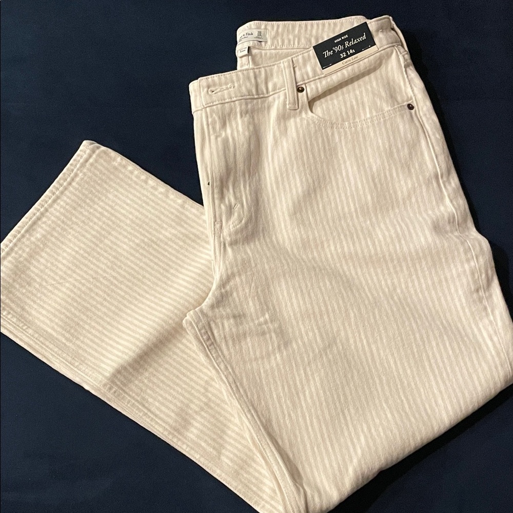 Abercrombie & Fitch 90s Relaxed Straight Leg Jeans